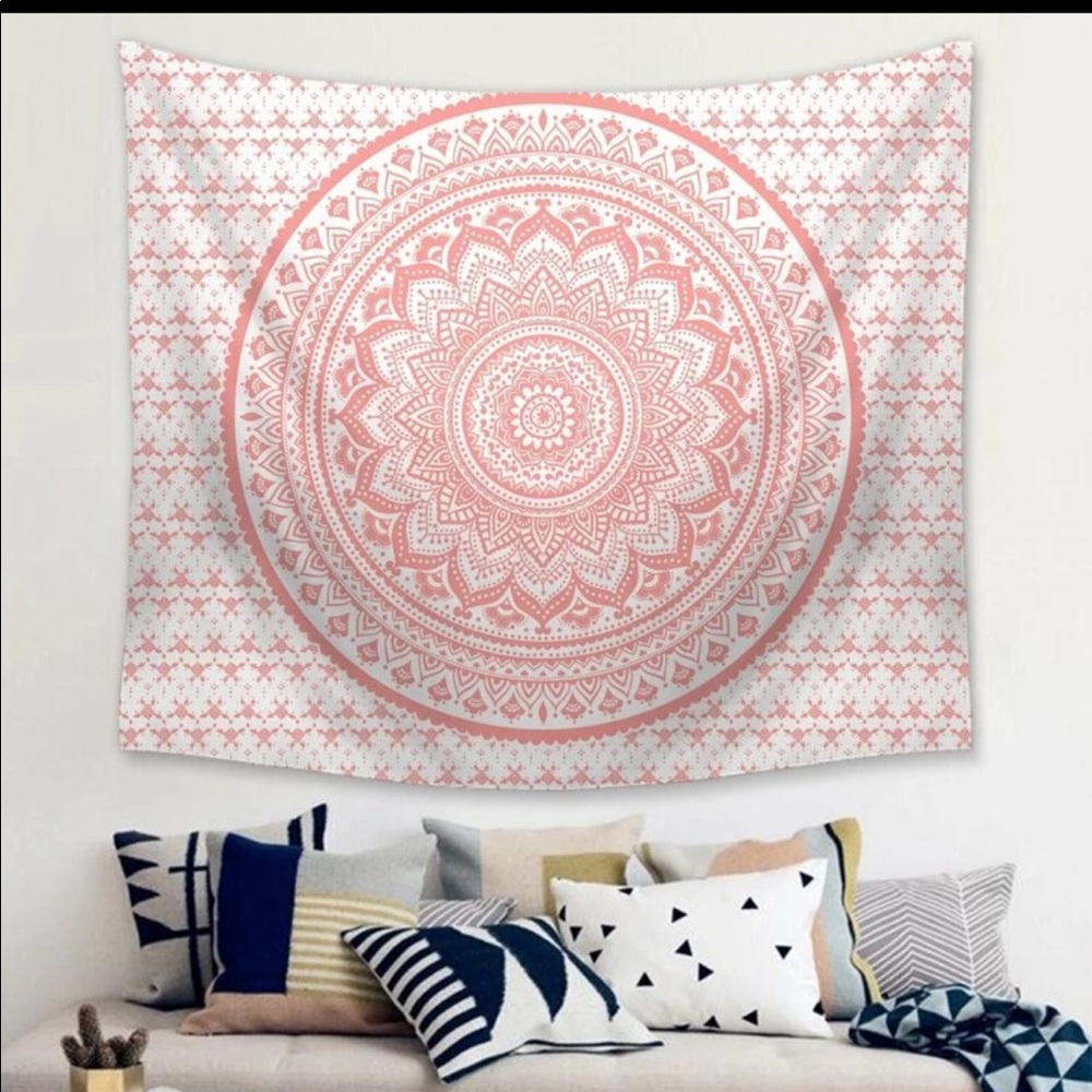 Pink tapestry - Picture 4 of 4